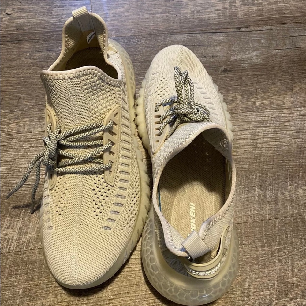 Comfortable kicks